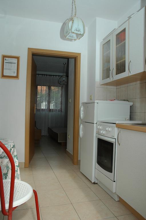 Apartments Jurina 2 Krk Town Habitación foto